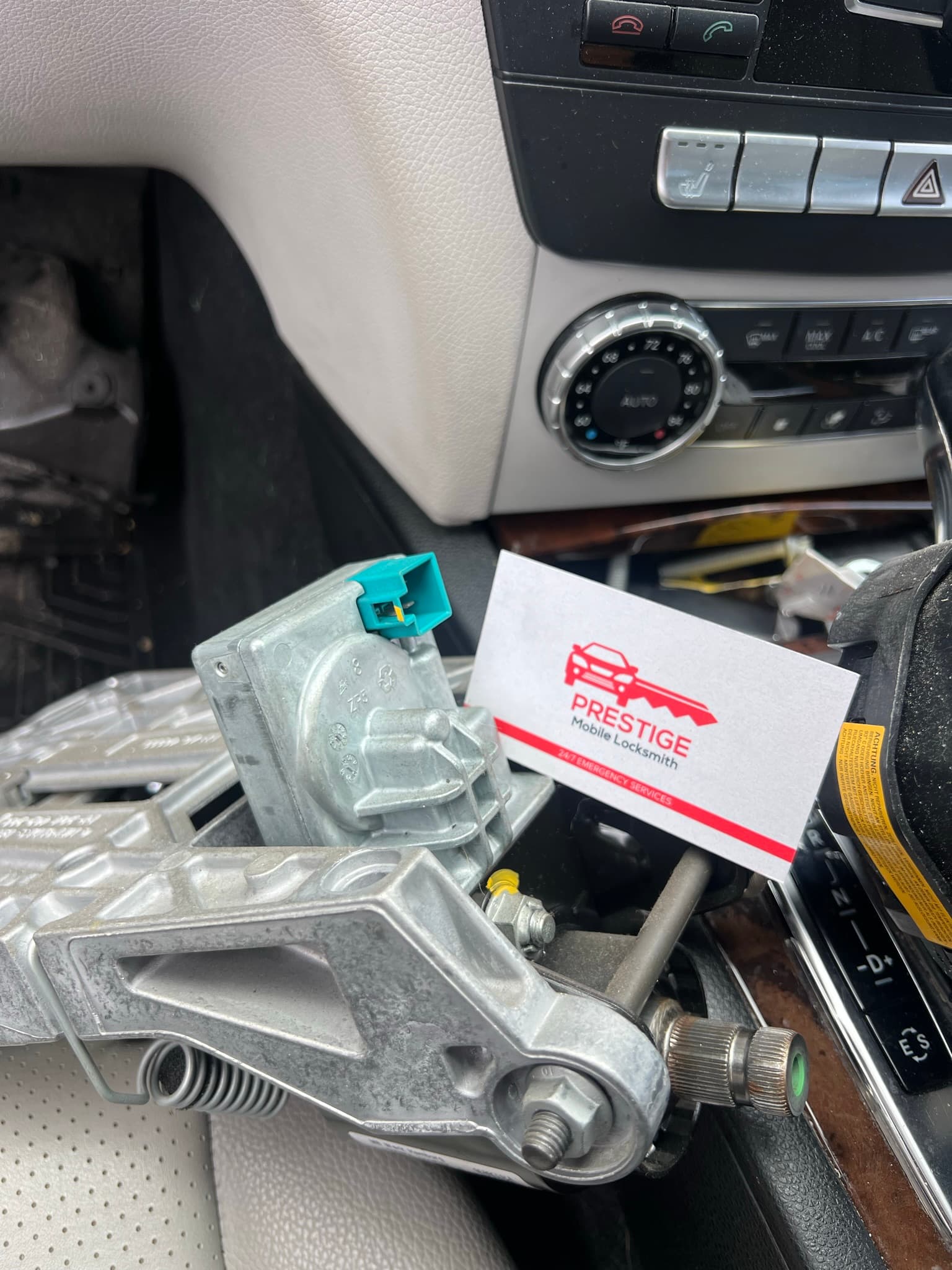 Mercedes-Benz key replacement service 7