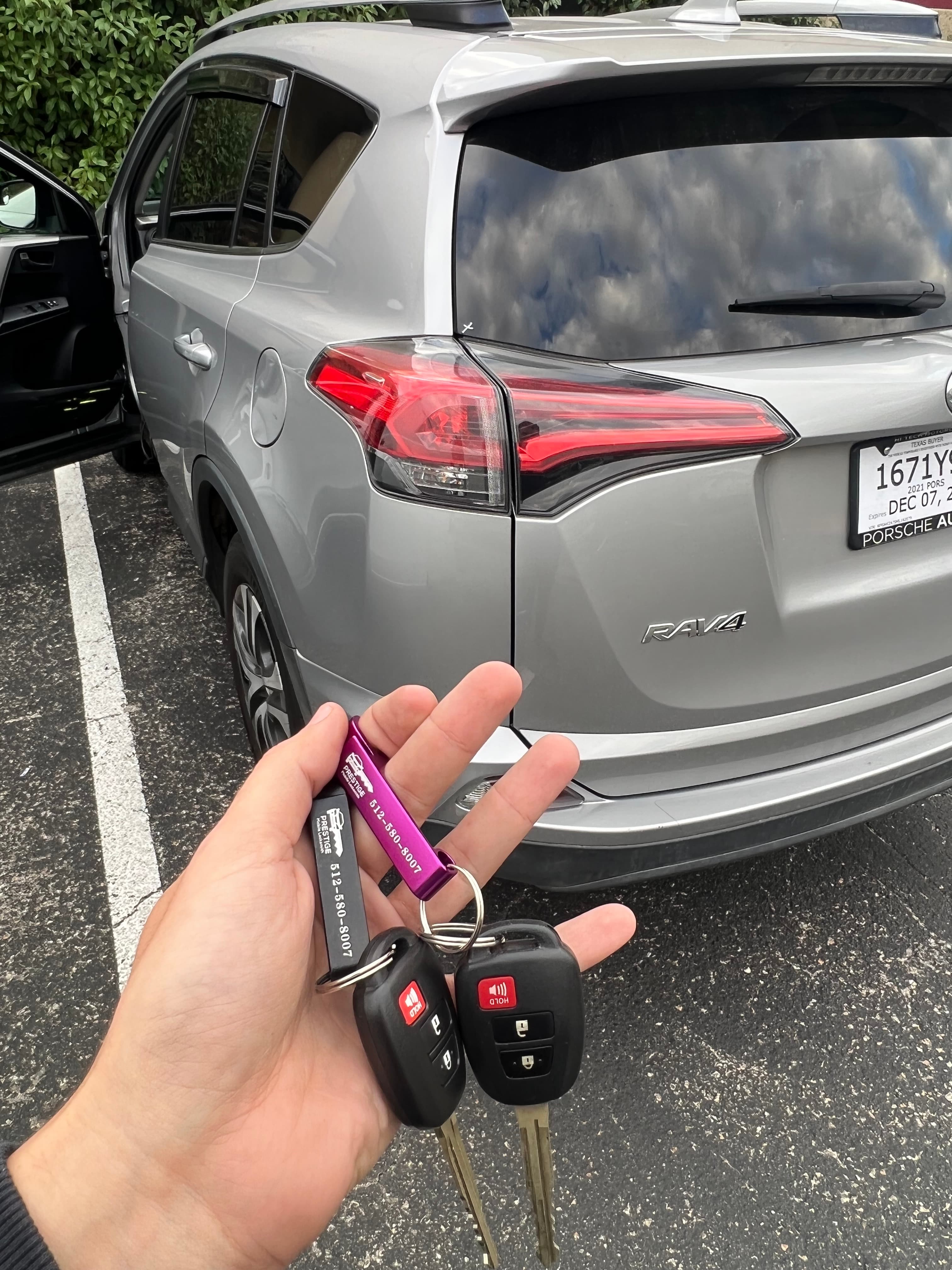 Toyota key replacement service 1